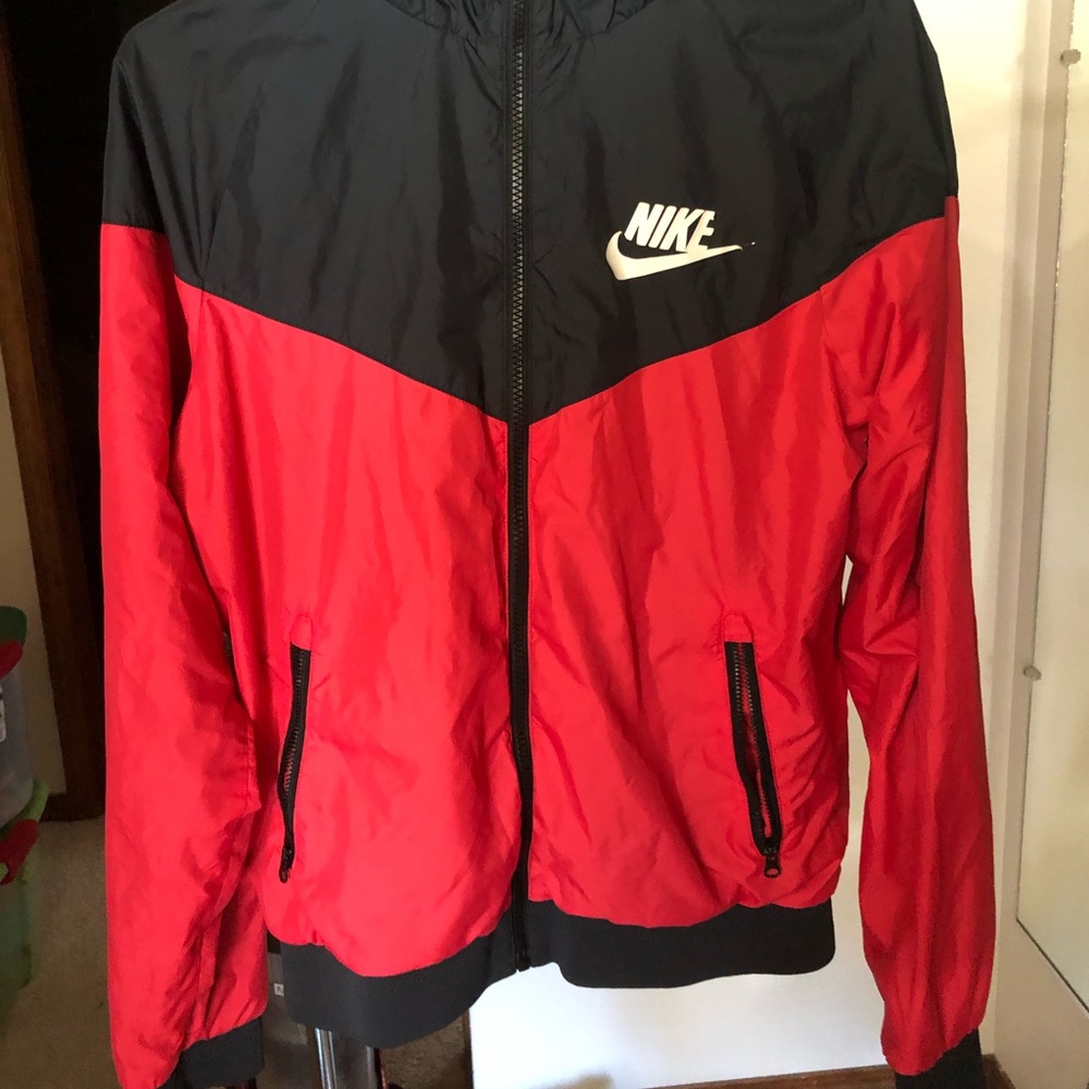 Men’s Nike Windbreaker Black and Red